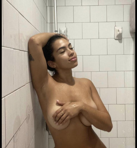 Litl p pornstar naked pics