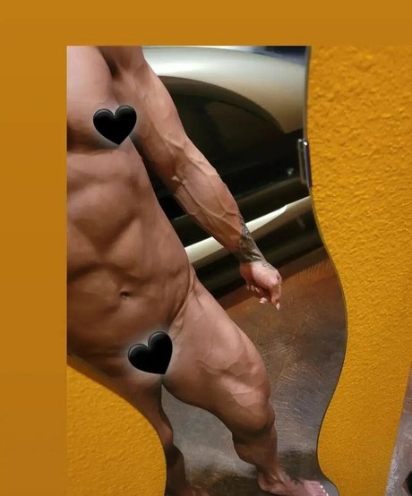 Marilyn Yee Tong pretty actress image