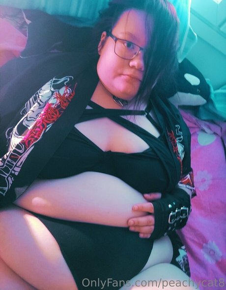 peachycat8 star exclusive picture