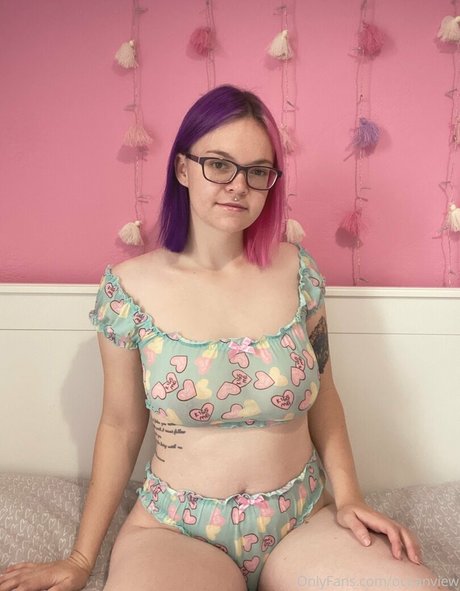 blonde cumshot onlyfans xxx photo