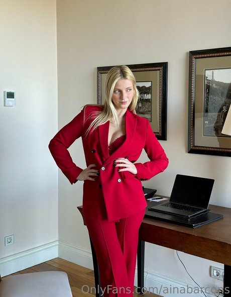 ainabarcons sexy model galleries