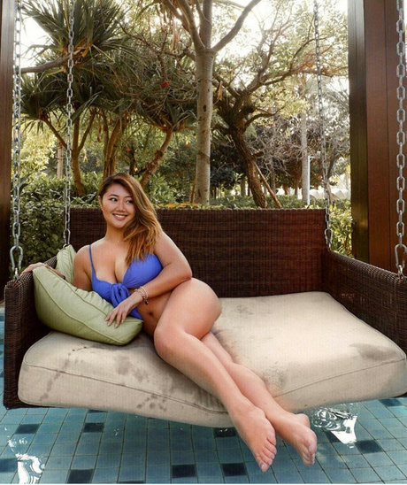 chubby nude onlyfans beautiful porn images