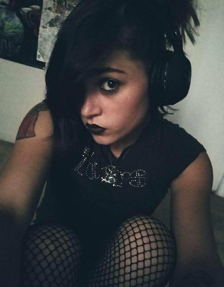 petite skinny onlyfans art xxx photos