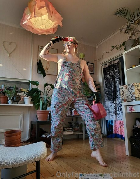 goblinthot nudes model photo