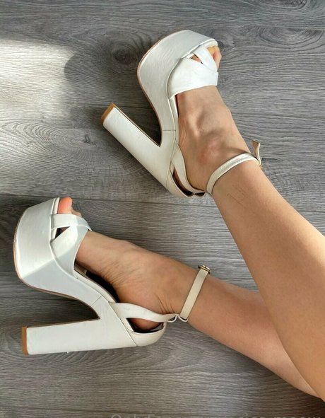 asica meow naked actress img