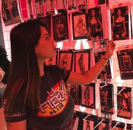 Itcel Macias pornstar erotic photos