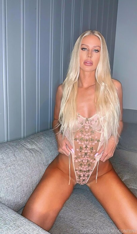 babyvicrose nudes star image