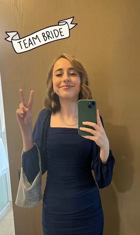 Atwentysomethingloser pornstar picture