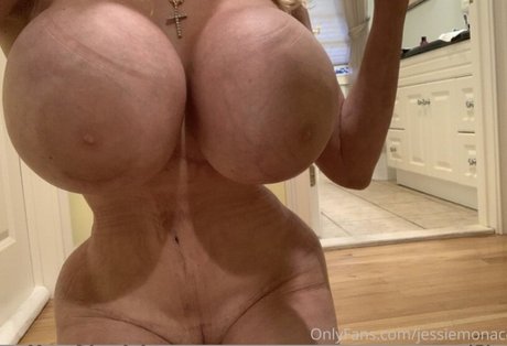 jessiemonaco model sexy picture