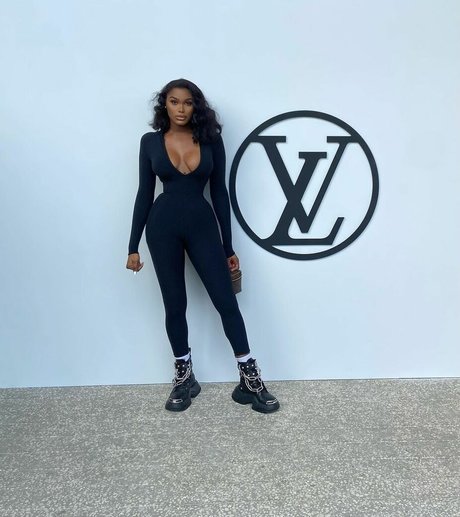 TS Imani adult actress gallery