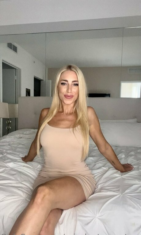 mindset mentorrrr high quality model images