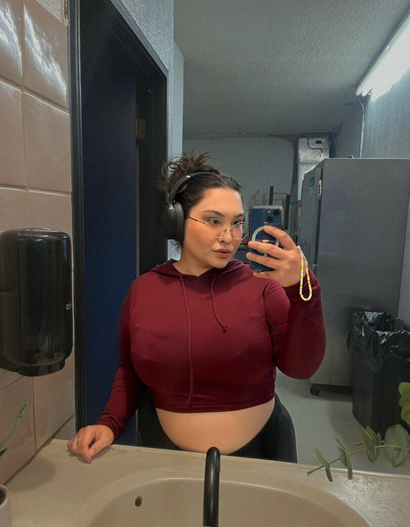 petite free onlyfans hd pics