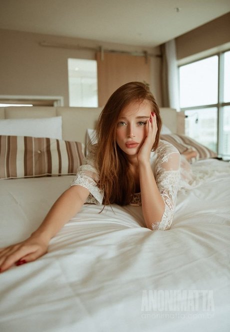 Duda Reis high quality actress img