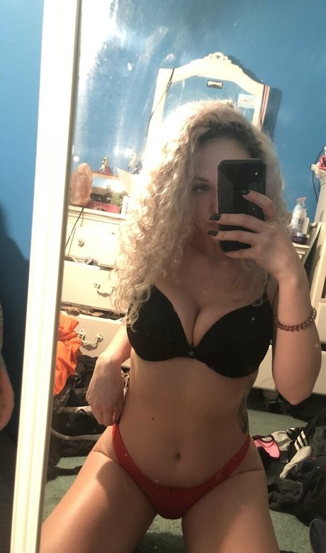 uhlyssuhdotcom hd pornstar images