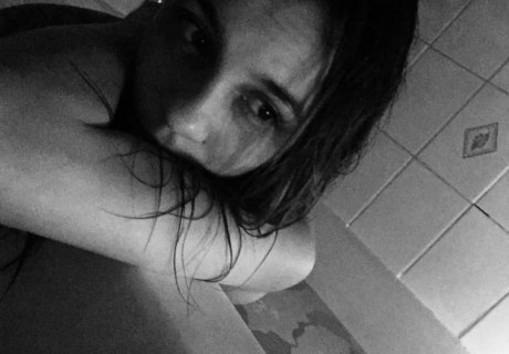 xkaramelbabyx model xxx galleries