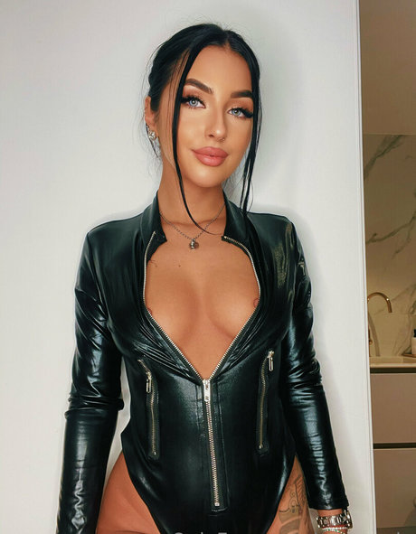 samyquin beautiful model photos