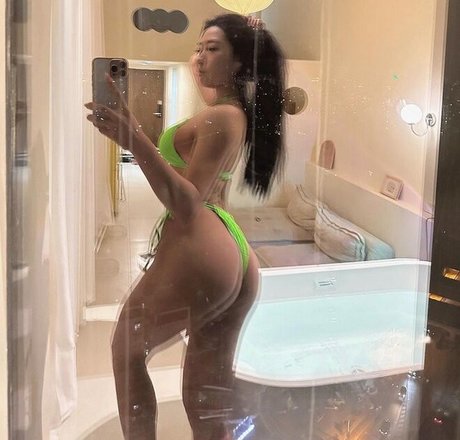 Stella Xu model sex photo