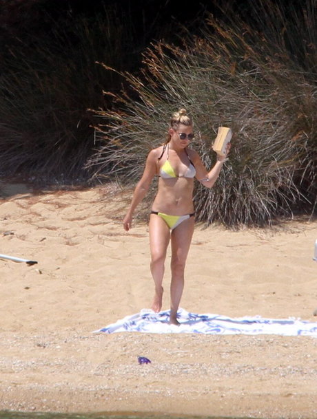 topless beach onlyfans beautiful nude image