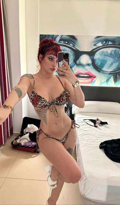 tiny onlyfans sexy nudes images