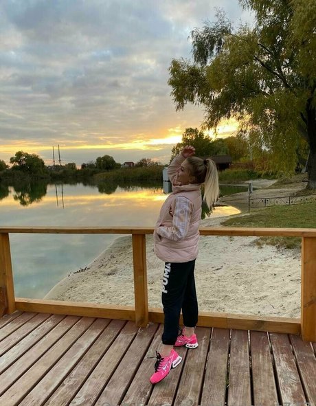 juliawind adult actress picture