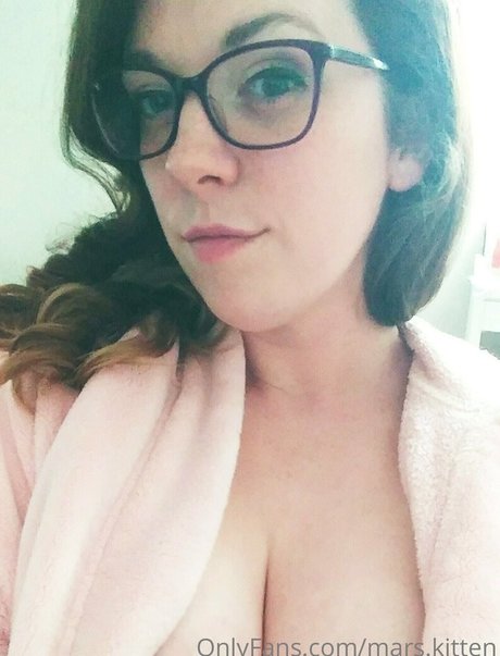 mars kitten star top pic