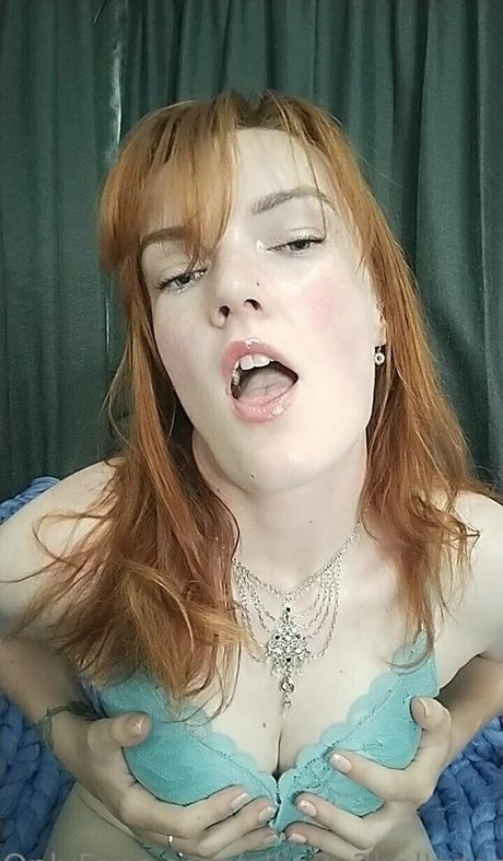 ellie3y3ballzdeep beautiful actress gallery