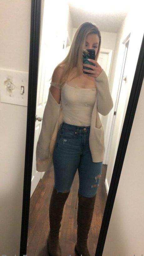 blowjob teen onlyfans exclusive photos