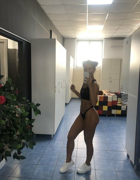 big pussy onlyfans erotic photo