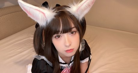 Rinuyi model sexy gallery