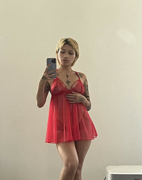 VenusMatrix pretty model pictures