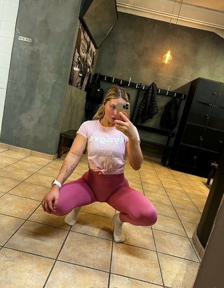 wife nude onlyfans nudes picture