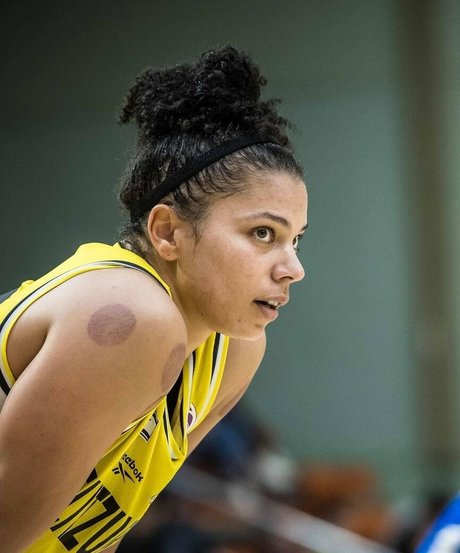 Alysha Clark sex model photo