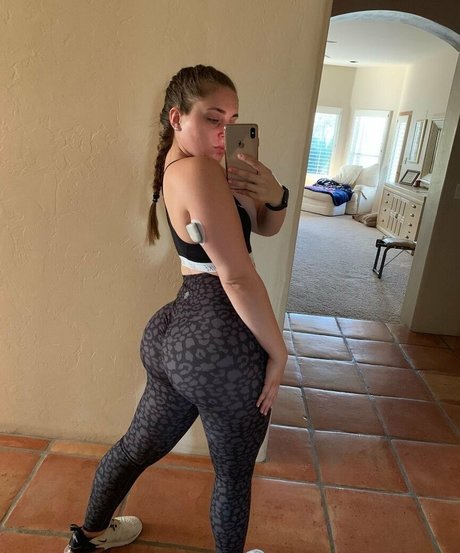 hottest milf onlyfans naked picture