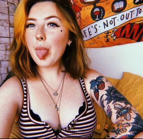 Swaggittarius beautiful pornstar images