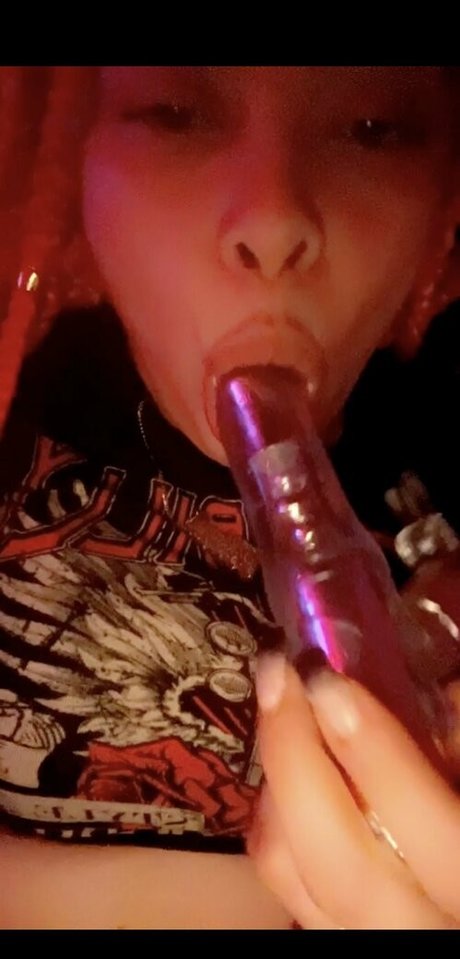 lolaslimm high quality star image