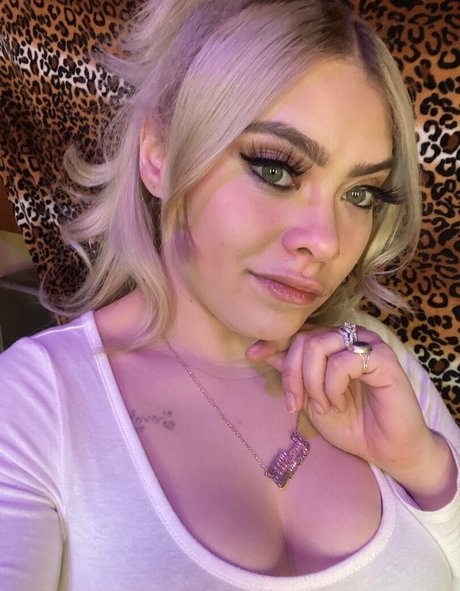 lolaslimm model top photos