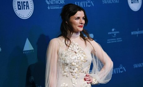 Aisling Bea nice model photos