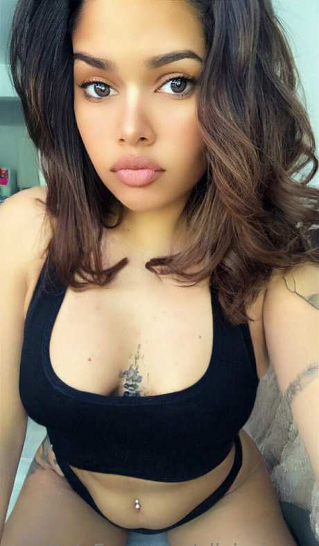 blonde lesbian onlyfans free porn img