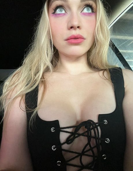 hottest trans onlyfans beautiful nude picture