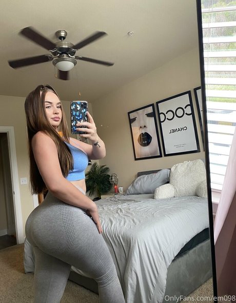 em098 pornstar beautiful photo