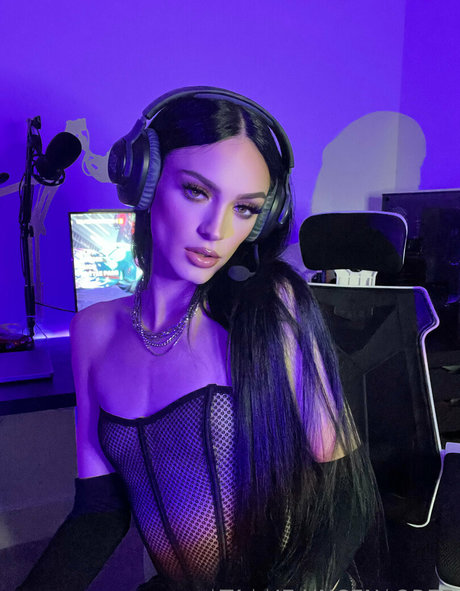 stassieuncensored top actress pic