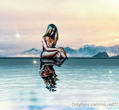 ms red77 high quality actress picture