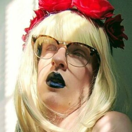 artemisaslut sex model pic