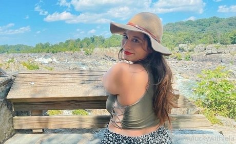 hottest young onlyfans naked photo