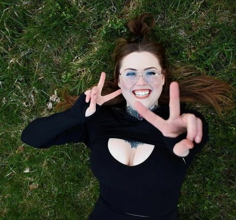 LoveLaurenn sexy star photos