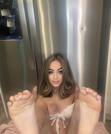 lilgirlbrookee pornstar art photos