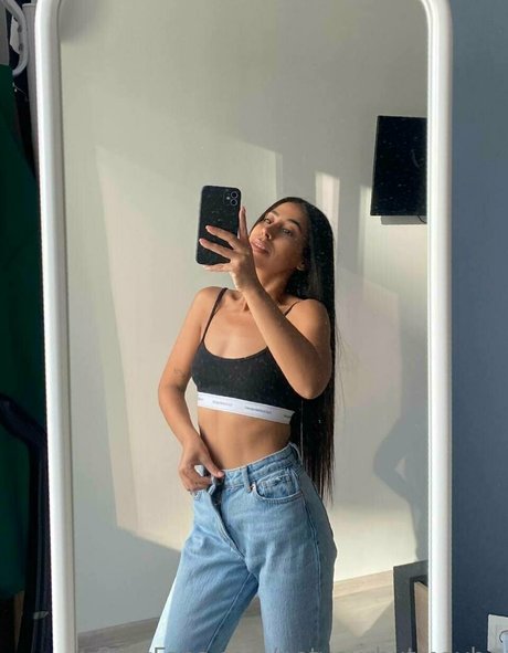 skinny ebony onlyfans hot xxx picture