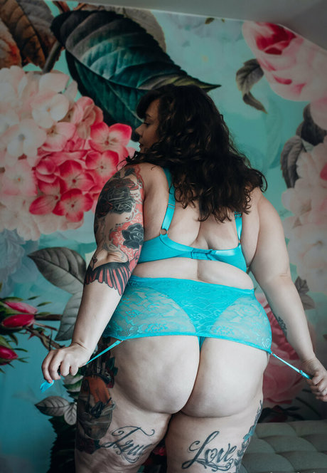 curvy redhead onlyfans erotic photos