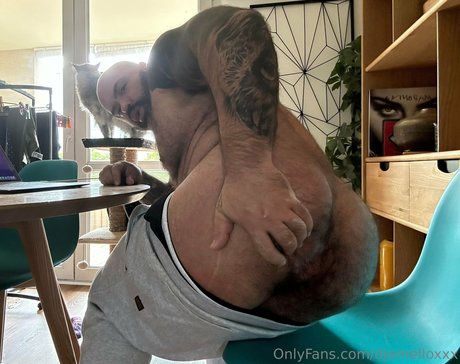 djemelloxxx free actress photos