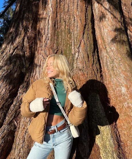 housewife onlyfans sexy nudes image